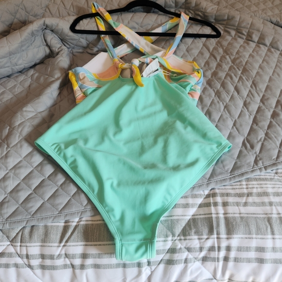 Cupshe pastel bathing suit.  Green, pink, white, and yellow.  Never worn - Picture 4 of 7